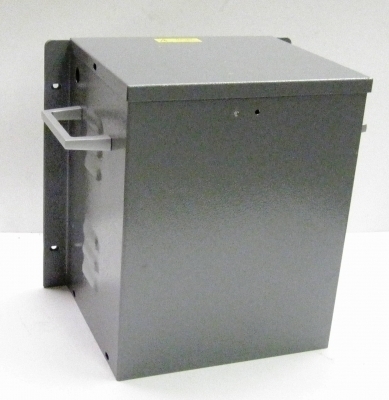 Enclosed autowound Transformer