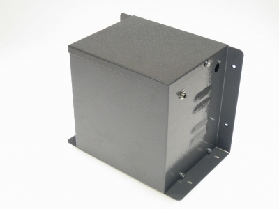 Enclosed isolating Transformer