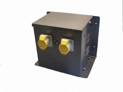 Enclosed isolating Transformer